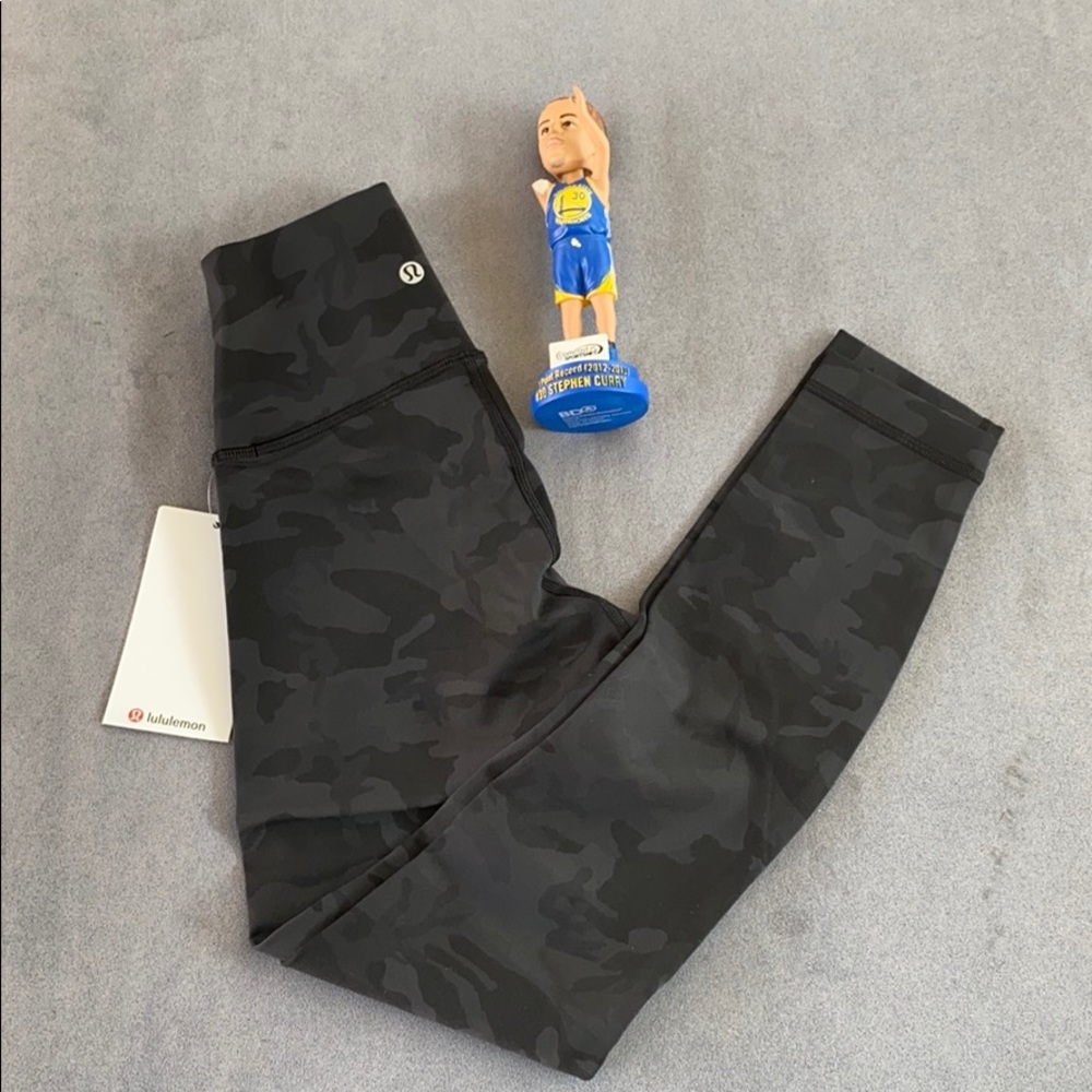 Lululemon wunder under HR tight 25” *Fluo